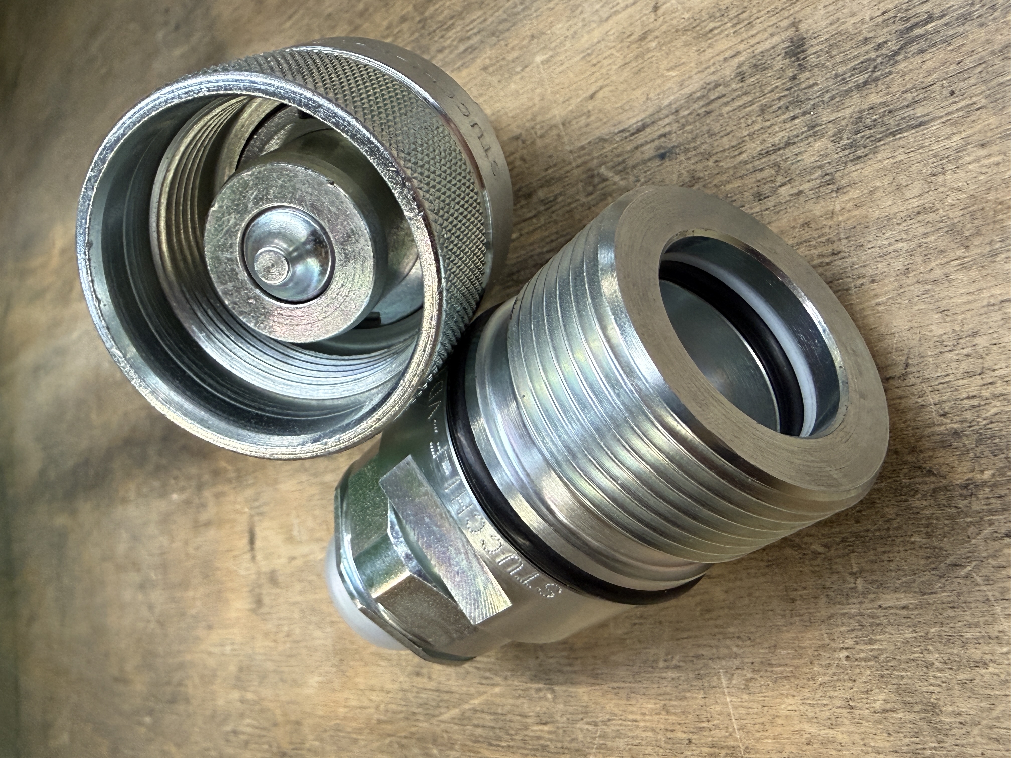 Schraubkupplungen Stecker und Muffe